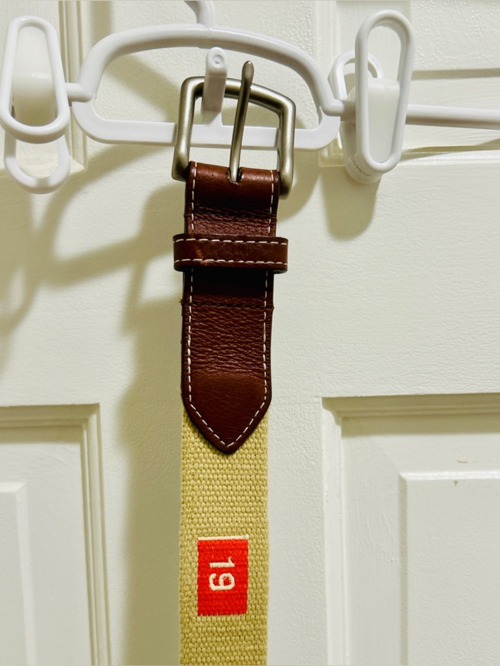 J.T. Read & Co. 19th Hole Golf Embroidered Belt Beige Canvas & Leather Size 32